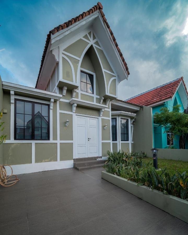 Danka@Tudor Residence Batam Ngoại thất bức ảnh